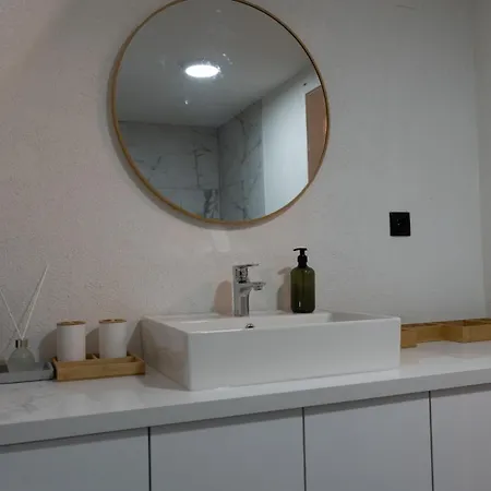Zone - Vikendica Apartment